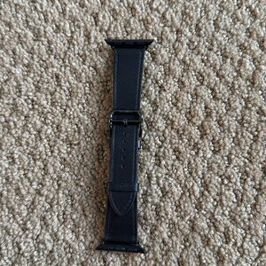 Black Hermes leather apple watch band. Fits 40 and 42 mm